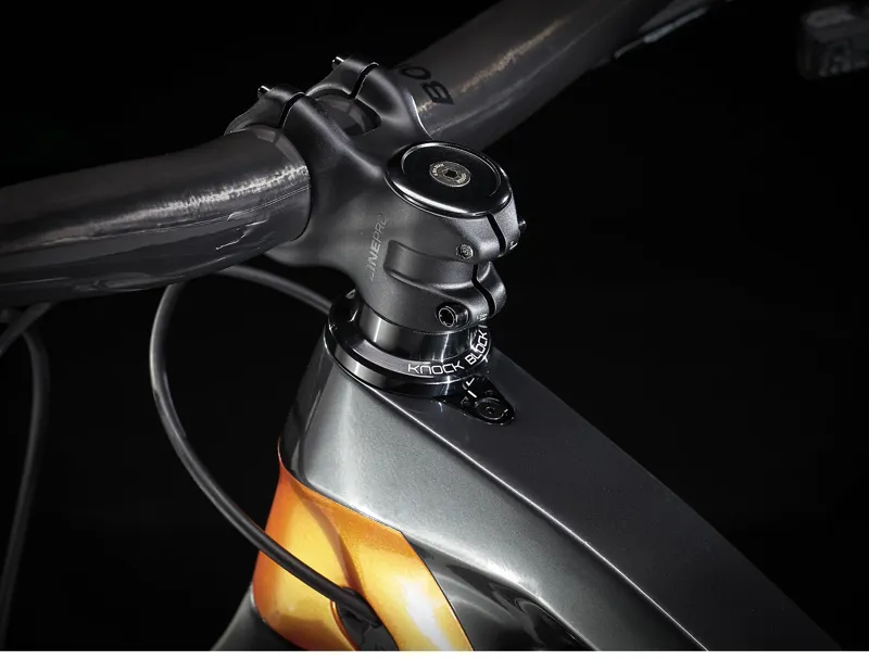 Trek Fuel EX 9.8 GX Mountain Bikes in Lithium Grey/Orange X-Small-3